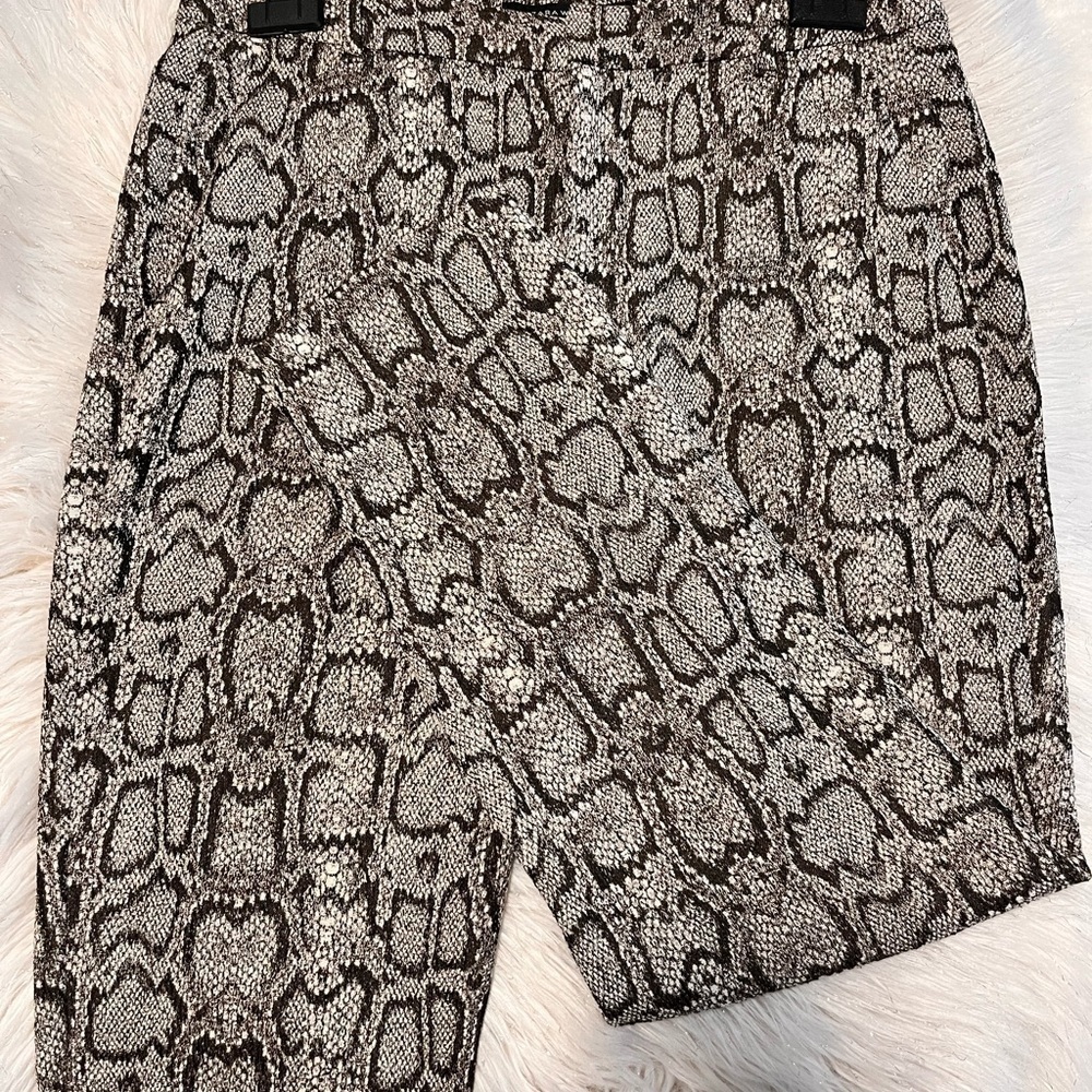 Zara Woman Slit Pocket Snakeskin pants size 6 - Picture 3 of 8